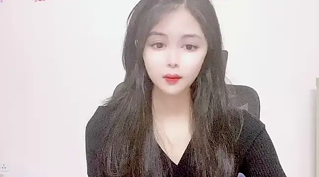 Snapshot of ---MIA--- chatting on March 17, 7:37 pm ---MIA--- online show from March 17, 7:37 pm