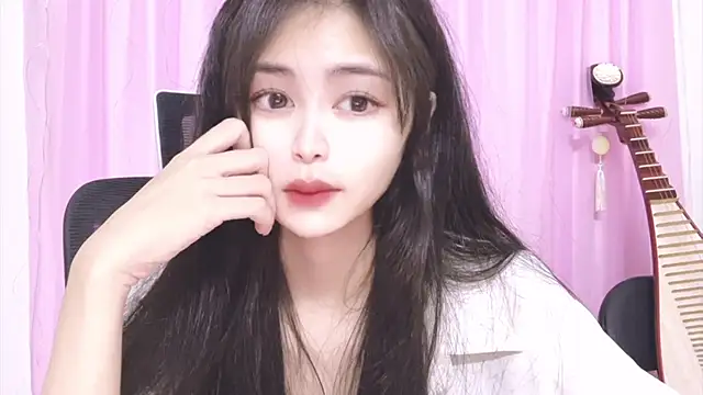 Snapshot of ---MIA--- chatting on October 23, 2:05 pm ---MIA--- online show from October 23, 2:05 pm