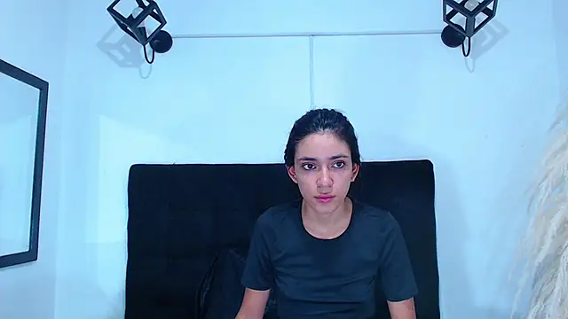 Snapshot of srta_luciana chatting on July 17, 12:23 pm srta luciana online show from July 17, 12:23 pm