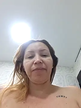 Snapshot of IsisDuzan chatting on December 21, 3:41 pm IsisDuzan online show from December 21, 3:41 pm