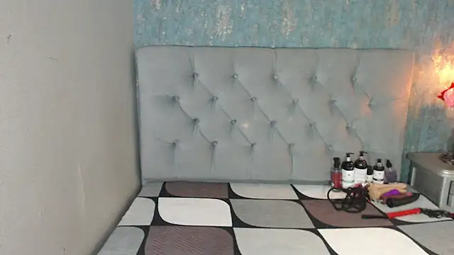 Snapshot of ginasailor chatting on April 18, 12:36 am ginasailor online show from April 18, 12:36 am
