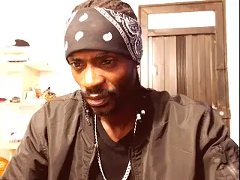 Snapshot of phillip-hot chatting on February 15, 8:54 pm phillip-hot online show from February 15, 8:54 pm