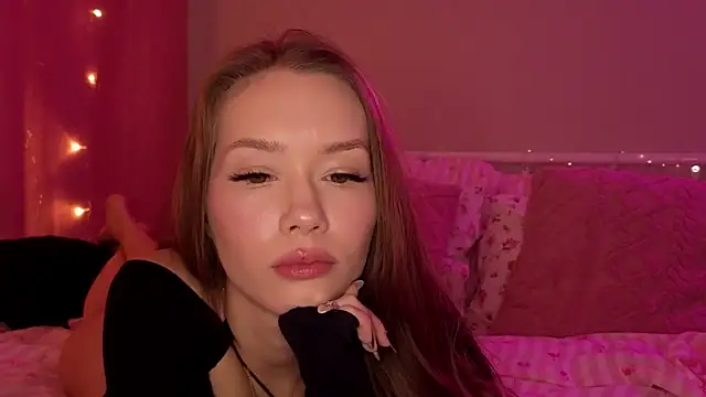 Snapshot of KateVon chatting on October 26, 5:13 am KateVon online show from October 26, 5:13 am