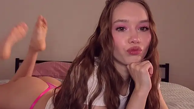 Snapshot of KateVon chatting on March 6, 8:11 am KateVon online show from March 6, 8:11 am