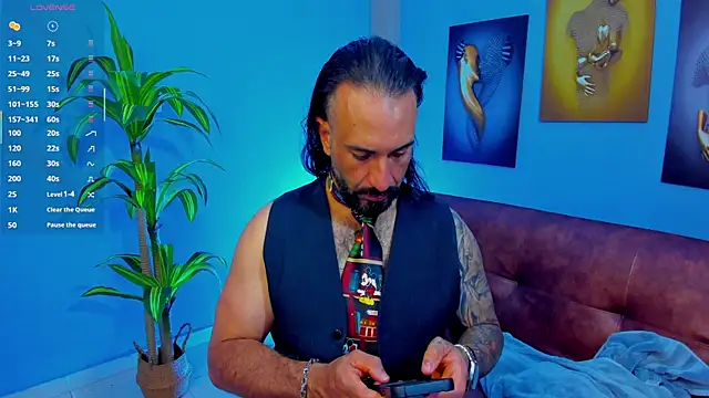 mr maik online show from November 10, 5:56 pm