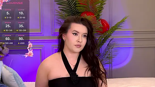 TrishaWinslet online show from February 19, 2:55 am