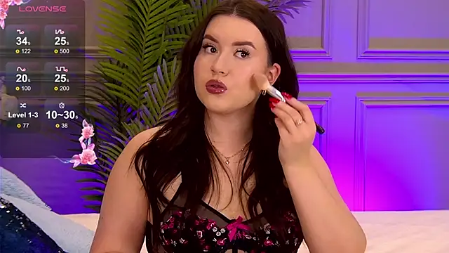 TrishaWinslet online show from March 4, 3:22 am