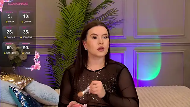 TrishaWinslet online show from March 8, 4:01 am