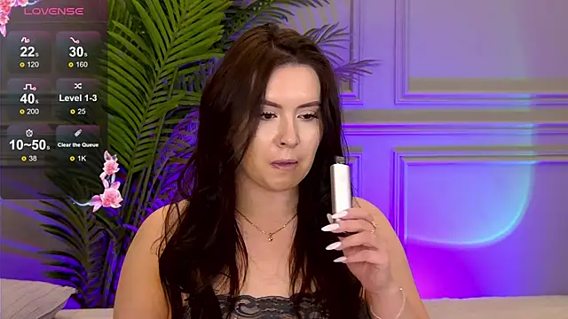 TrishaWinslet online show from March 16, 4:20 am