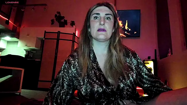 Snapshot of ImLeanneLawson chatting on March 12, 10:37 am ImLeanneLawson online show from March 12, 10:37 am