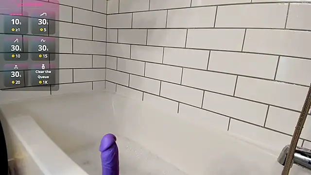 Snapshot of ImLeanneLawson chatting on March 18, 11:42 pm ImLeanneLawson online show from March 18, 11:42 pm