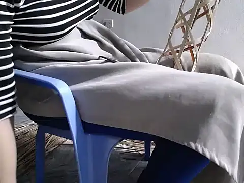 nolame18xxx online show from April 2, 12:58 pm