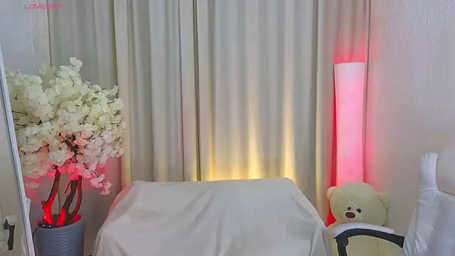 JessRosen online show from December 1, 3:33 am