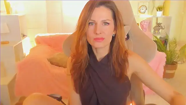 Snapshot of April_o_Nill chatting on February 25, 1:06 pm April o Nill online show from February 25, 1:06 pm