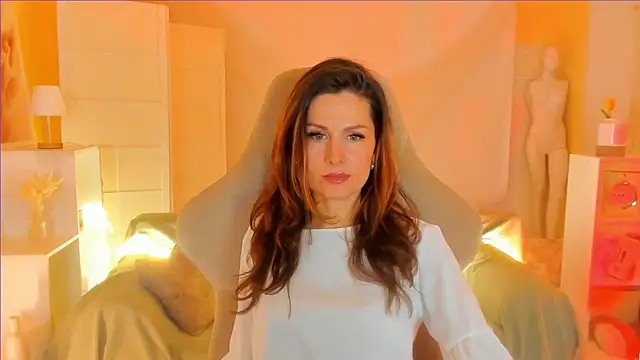 Snapshot of April_o_Nill chatting on March 12, 10:05 am April o Nill online show from March 12, 10:05 am