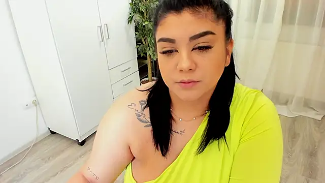 SpiceCarla online show from January 7, 7:28 pm