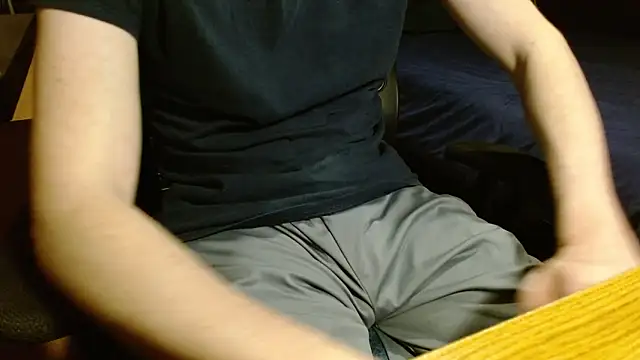 readytocome90 online show from March 27, 1:11 am