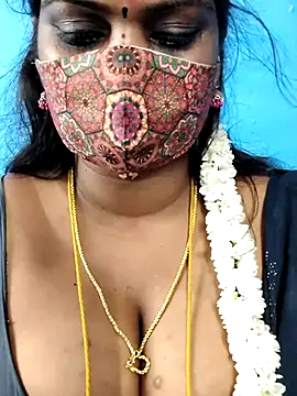 Snapshot of mayaa2u chatting on May 26, 9:00 pm mayaa2u online show from May 26, 9:00 pm