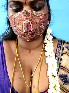 Snapshot of mayaa2u chatting on May 31, 10:00 am mayaa2u online show from May 31, 10:00 am