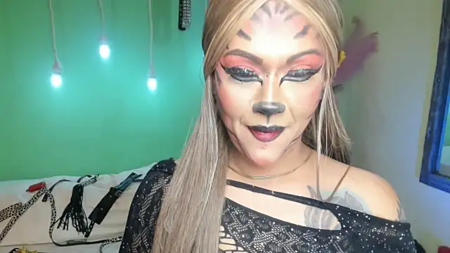 angelina james  online show from October 13, 3:56 pm