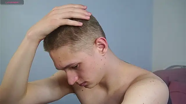 dustyn fox online show from February 27, 10:09 pm