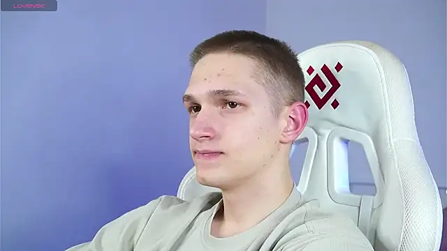 dustyn fox online show from March 4, 3:04 pm