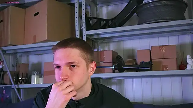 dustyn fox online show from April 10, 7:02 am