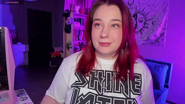 Snapshot of gitera_ chatting on December 8, 9:52 pm gitera online show from December 8, 9:52 pm