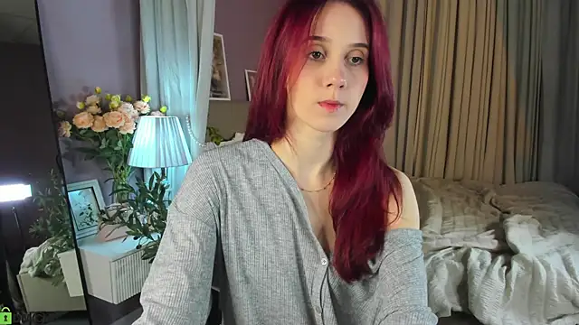 Snapshot of Dearly_Emily chatting on July 16, 5:19 pm Dearly Emily online show from July 16, 5:19 pm