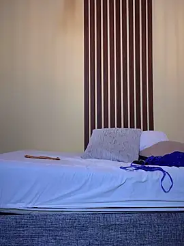  Shara Handal  online show from December 27, 6:20 pm