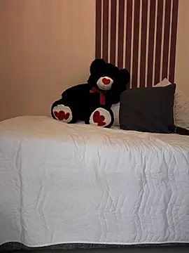  Shara Handal  online show from February 13, 11:06 am