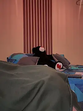  Shara Handal  online show from March 22, 9:34 am