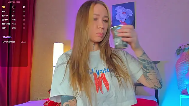 Snapshot of _VASILISSA_ chatting on July 25, 11:35 pm VASILISSA online show from July 25, 11:35 pm