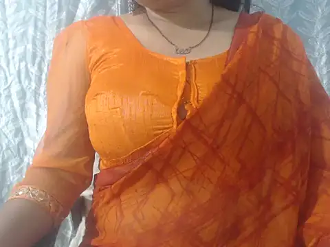 cute-priy online show from March 18, 4:48 am