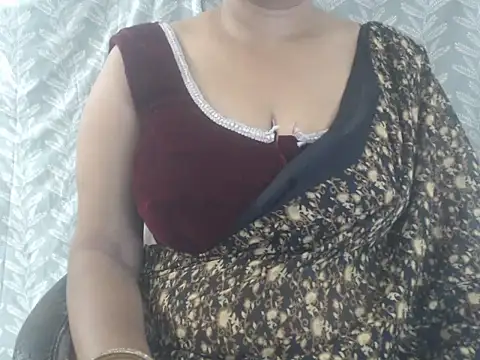 Snapshot of cute-priy chatting on July 10, 5:34 am cute-priy online show from July 10, 5:34 am