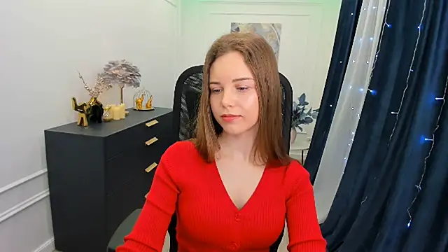 MileyWings online show from January 13, 12:21 pm