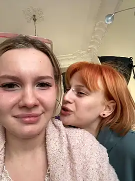 Snapshot of AliceMorr chatting on December 27, 10:34 am AliceMorr online show from December 27, 10:34 am