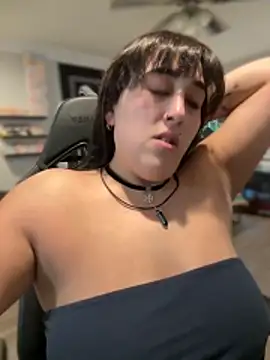 ThicBunz online show from November 12, 4:07 pm