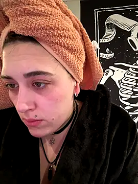 ThicBunz online show from December 20, 2:35 pm