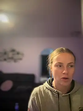 Piinkpandora online show from March 27, 9:47 pm