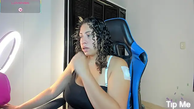 aixa 15 online show from September 20, 11:33 am