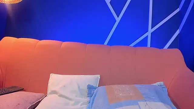 janecullen online show from February 7, 3:45 am