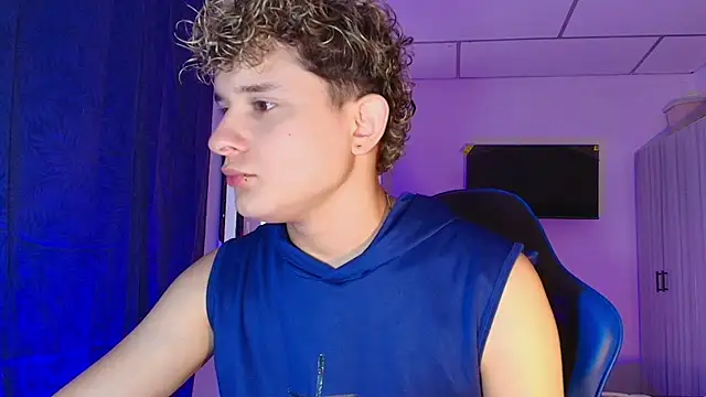 Nathan Bluee online show from July 19, 4:33 pm