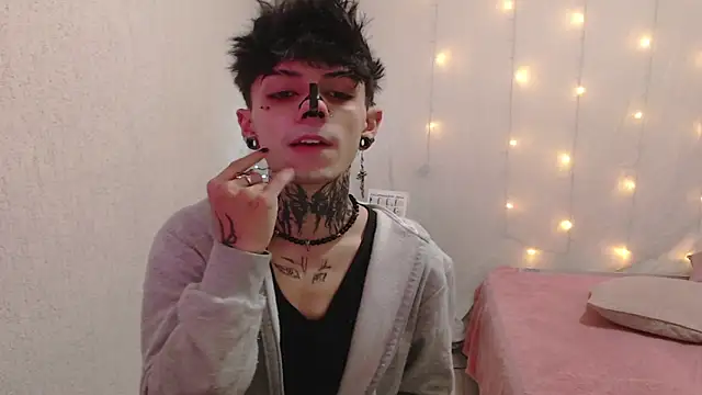 Snapshot of Andy_bapho chatting on January 24, 3:55 pm Andy bapho online show from January 24, 3:55 pm