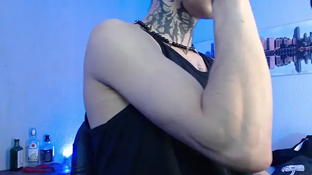 Snapshot of Andy_bapho chatting on February 8, 3:00 pm Andy bapho online show from February 8, 3:00 pm