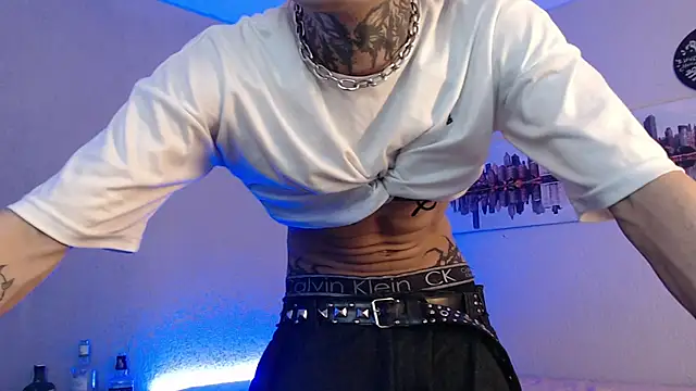 Snapshot of Andy_bapho chatting on March 3, 6:01 pm Andy bapho online show from March 3, 6:01 pm