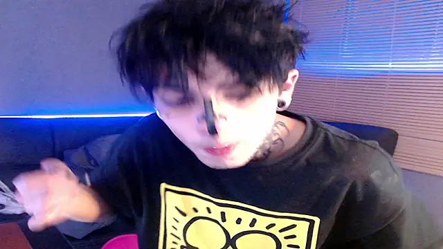 Snapshot of Andy_bapho chatting on September 12, 2:33 am Andy bapho online show from September 12, 2:33 am