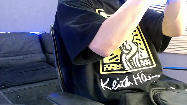 Snapshot of Andy_bapho chatting on September 12, 2:39 pm Andy bapho online show from September 12, 2:39 pm