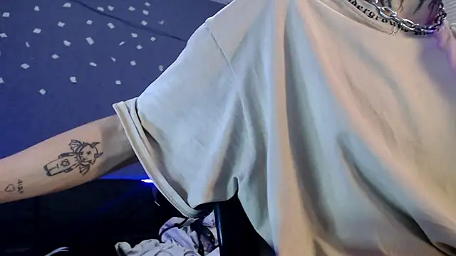 Snapshot of Andy_bapho chatting on September 20, 2:07 pm Andy bapho online show from September 20, 2:07 pm