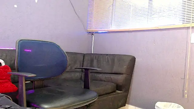 Snapshot of Andy_bapho chatting on October 19, 2:18 pm Andy bapho online show from October 19, 2:18 pm